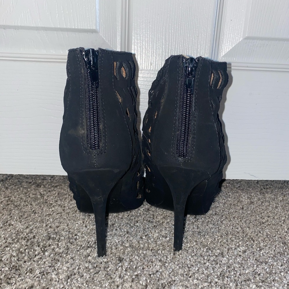 Cage heels. - Picture 6 of 9